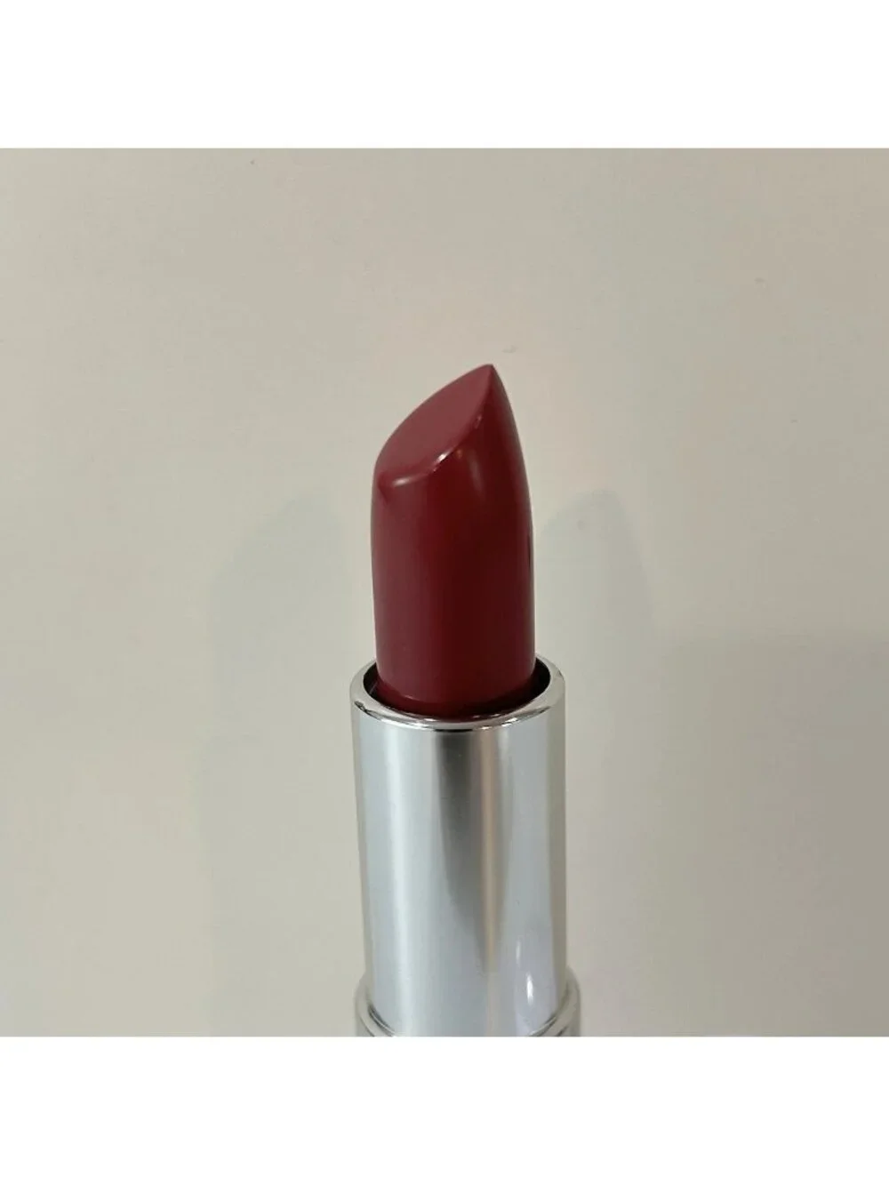 Clinique Pop Lip Colour + Primer Rouge Intense + Base in the shade 14 plum pop